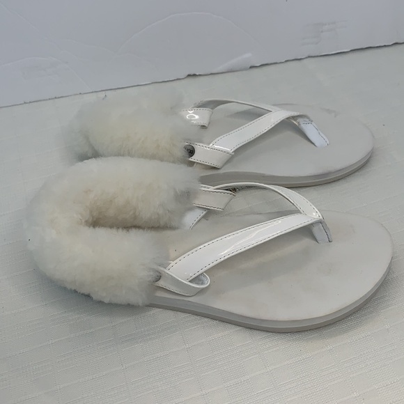 UGG LaaLaa Flat Sandal in white - Picture 8 of 8